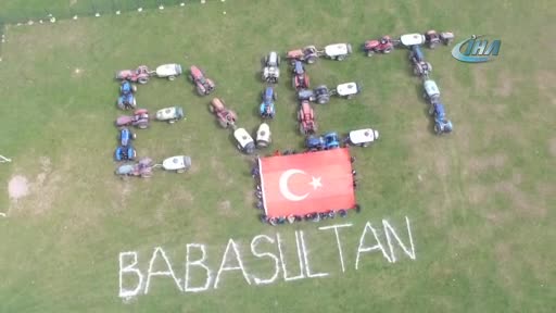Bursa'da traktörlerle "evet" yazıp gökyüzünden poz verdiler
