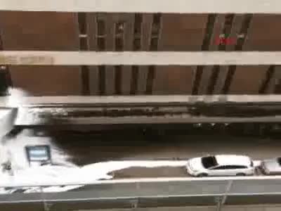İsveç'in başkenti Stockholm'de kamyonlu saldırı! - 4