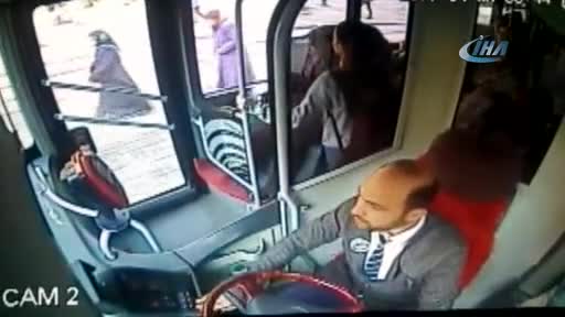 Bursa'da özel halk otobüsü şoförüne saldırı!