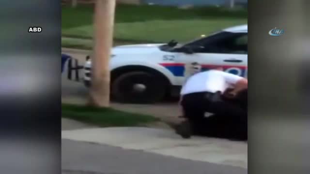 Siyahi şüpheliye polis şiddeti