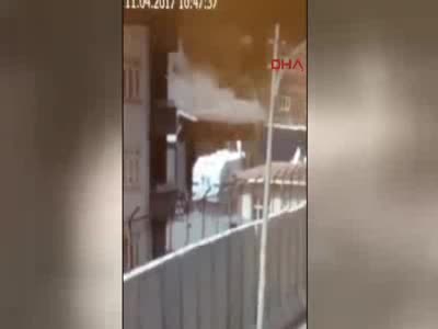 Diyarbakır'da patlama anı kamerada!