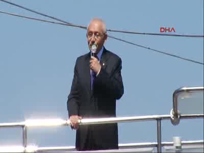 Kılıçdaroğlu Bursa'da seçim otobüsünden vatandaşlara hitap etti - 2