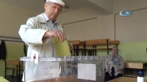 Bursa'da oy verme işlemi başladı - 2