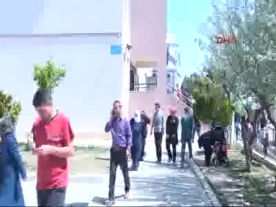 Kullandığı oyun fotoğrafını çekti, polise kafa attı