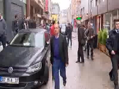 Kafede dehşet! 5 bıçak darbesiyle...