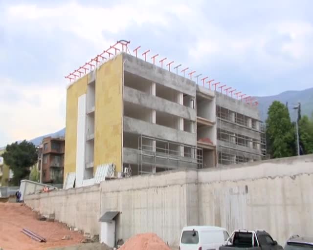 Bursa'da Merkez İmam Hatip Lisesi'nde çalışmalar sürüyor