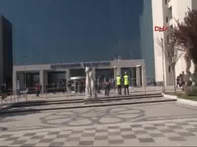 Ankara Büyükşehir Belediyesi'ne ateş açıldı