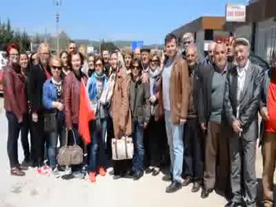 Referandumun iptali için istifa edip Ankara'ya yürüyen doktor Bursa'ya ulaştı