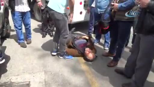 Otobüsün çarptığı yaşlı adama eşinden şok tepki