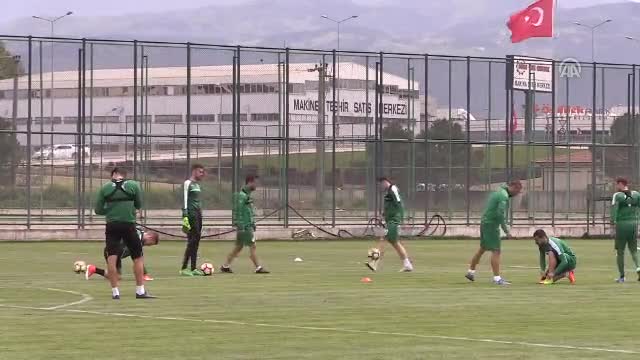 Bursaspor Teknik Direktörü Topçu: "Akhisar Belediyespor ve Galatasaray maçları önemli"