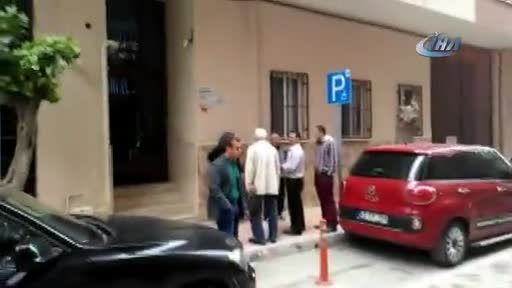 Eşi ve sevgilisini evde yakaladı! Gardırobu açınca...