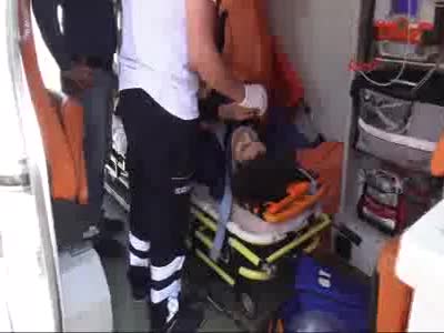 Üniversite servisinde patlama: Yaralı öğrenciler var