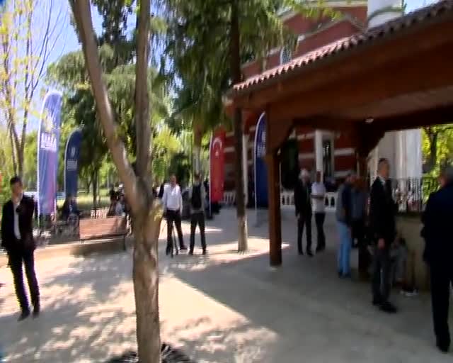 Bursa'da Kültürpark Camii yeniden vatandaşların ibadetine sunuldu