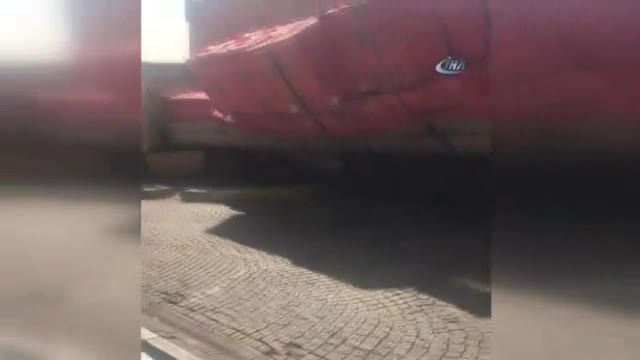 Hazır beton kalıpları yola böyle yıkıldı