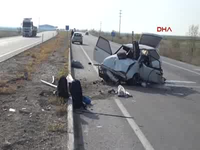 Düğün hazırlığı yapan nişanlı çifti feci kaza ayırdı!