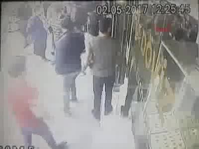 İstanbul'da çamaşır kavgası! Yaralılar var...