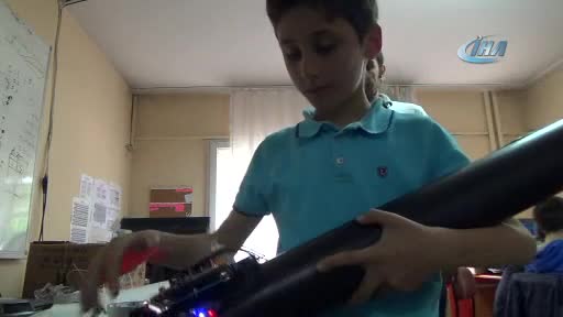 Elma toplama cihazı yürekleri ağza getirdi