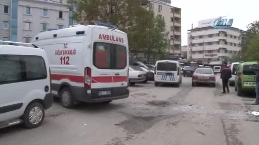 Kadınlara arkadaşlarından feci dayak!