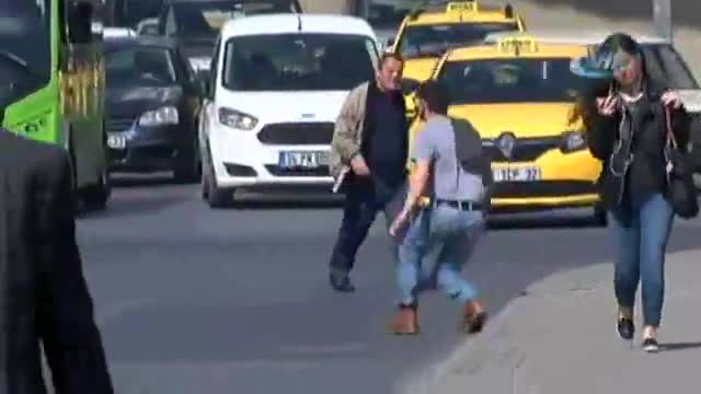 Bonzai içen gencin hali yürekleri burktu