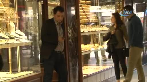 Düğün sezonu açıldı, gram altına talep arttı