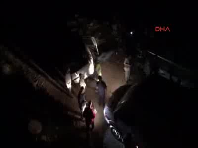 Yayladağı'nda kaza: 2 ölü, 3 yaralı