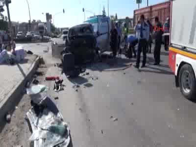 Eskişehir'de feci kaza: 2 ölü 7 yaralı
