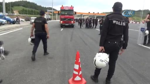Beşiktaş taraftarları, Bursa girişinde teker teker arandı