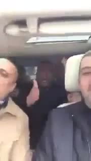 Ünlü oyuncu İzmir Marşı'na küfür etti