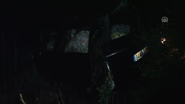 Cenaze yolunda trafik kazası: 2 ölü, 4 yaralı