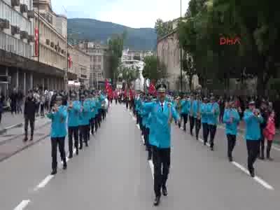 Bursa'da 19 Mayıs Atatürk'ü Anma, Gençlik ve Spor Bayramı töreni düzenlendi