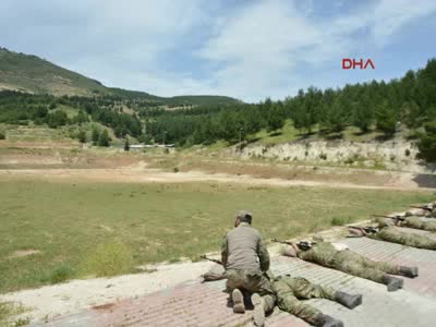 TSK'nın eğittiği ÖSO, olası operasyonlar için hazırlanıyor
