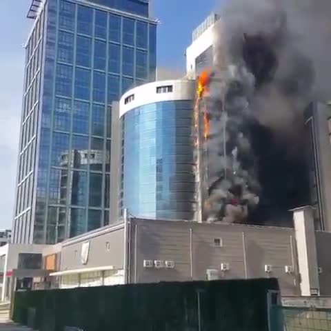 Bursa'da otel inşaatında yangın!