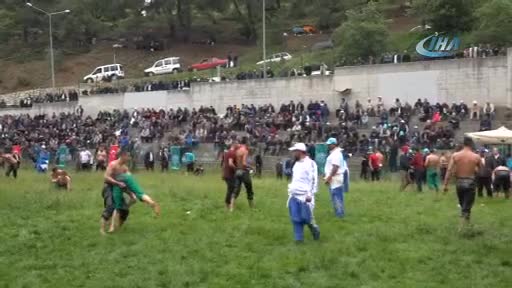 Bursa Çalı'da Altın Kemer İsmail Balaban'ın oldu