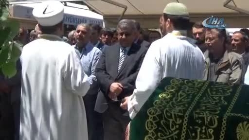 Bursa'daki feci kazada ölen 3 kişi toprağa verildi