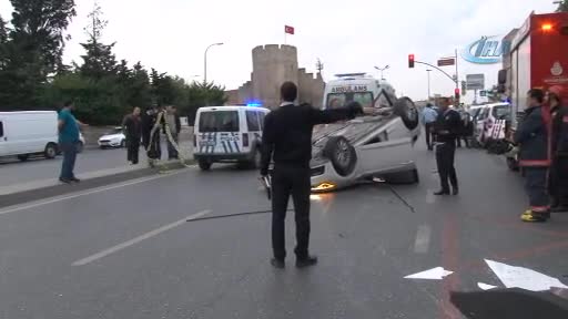 Takla atan otomobil içerisinde sıkışan sürücü hayatını kaybetti