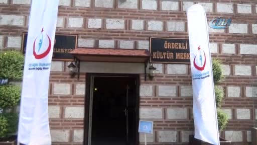 Bursa'da tütünsüz kurumlar ödüllendirildi