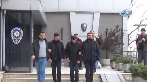 Bursa'da 87 bin lirayı camdan alırken yakalanan sahte polisler tahsilata gelmiş
