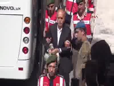 Bursa eski Valisi Harput'un tutuklu olduğu davada 4 tahliye