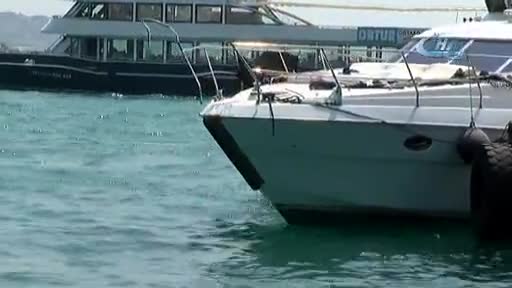Beşiktaş'ın şampiyonluk kutlamalarında korkunç kaza! Bacakları koptu