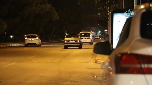Şehrin işlek caddelerinde iğrenç pazarlık