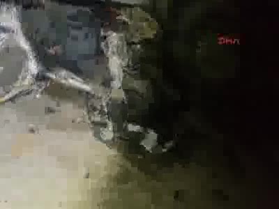 Otomobil TIR'ın altına girdi: 2 ölü