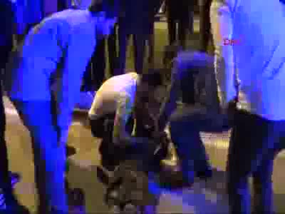 Bursa'da otomobille çarpışan motosikletteki 2 Suriyeli yaralandı