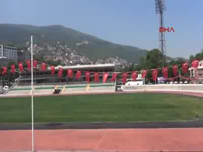 Bursa'da Atatürk Stadyumu Meydanı ve Yakın Çevresi Çalışma Grubu'ndan Büyükşehir'e uyarı!