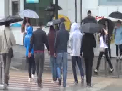 Bursa'yı sel aldı!