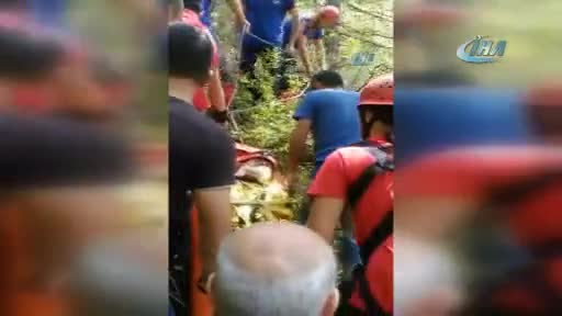 Bursa'da kayalıklardan düştü, imdadına AFAD ve UMKE yetişti