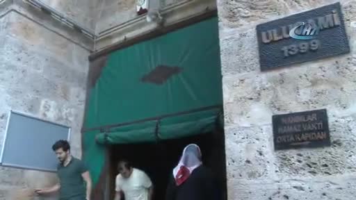 Bursa'da 500 yıllık Kabe-i Şerif örtüsü büyük ilgi görüyor