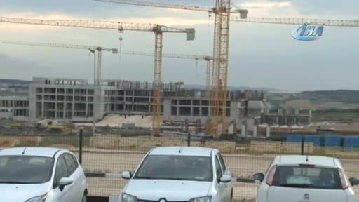 Bakan Müezzinoğlu Bursa'da konuştu: "Üçüncü boğaz köprüsü gibi bir projeyi ne Almanya'da ne de Avrupa'da son 10 yılda göremezsiniz"