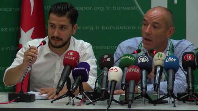 Le Guen Bursaspor'la anlaştı: "Dev bir kulübe geldim"