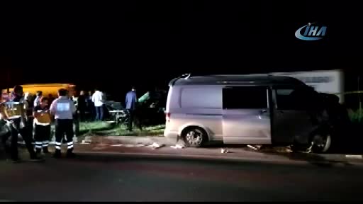 Afyonkarahisar'da feci kaza: 4 ölü, çok sayıda yaralı