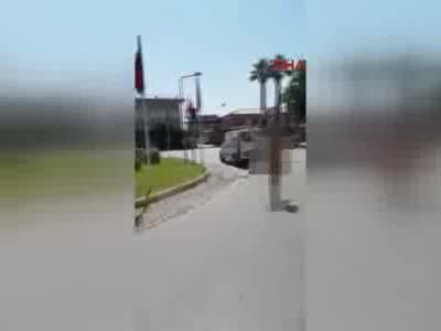 Caddede çırılçıplak erkek paniği!